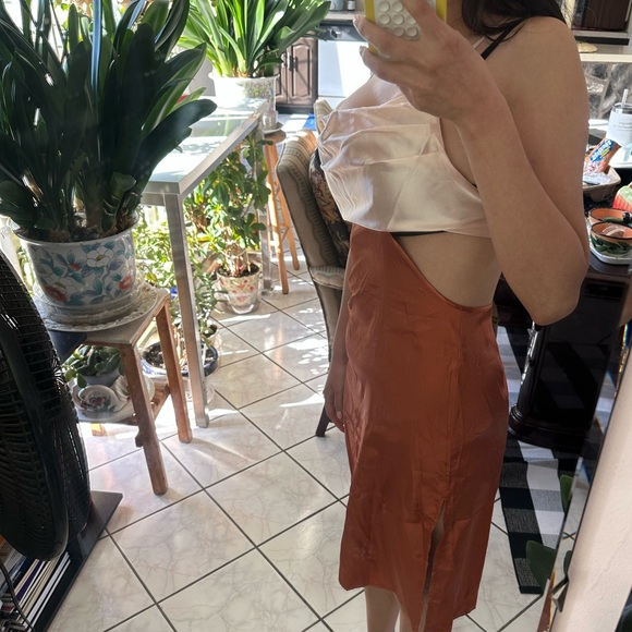 Satin cutout dress - Picture 6 of 8